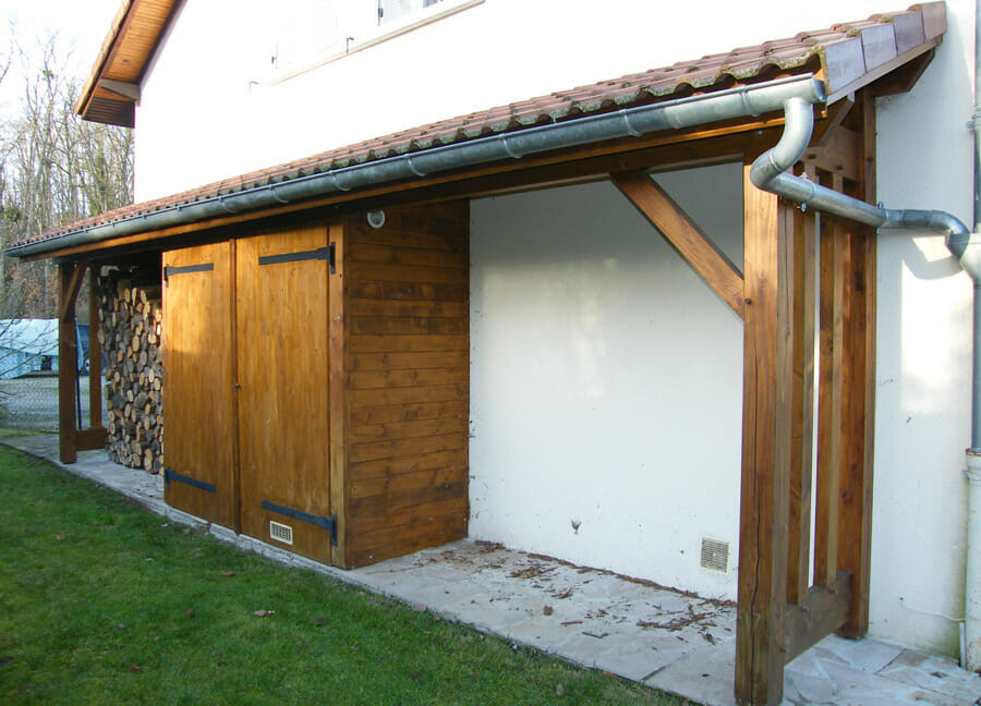 Un bucher en bois réalisé sur-mesure. Devis gratuit