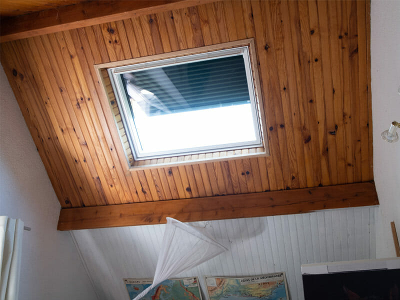 Création d'une ouverture et pose d'un velux électrique à Soisy sur Ecole