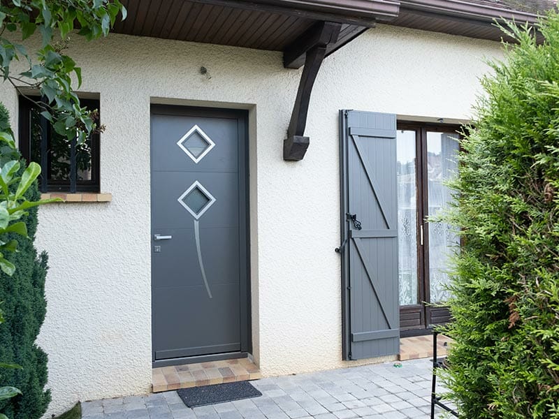 Porte d'entrée aluminium OuvertureS Complice