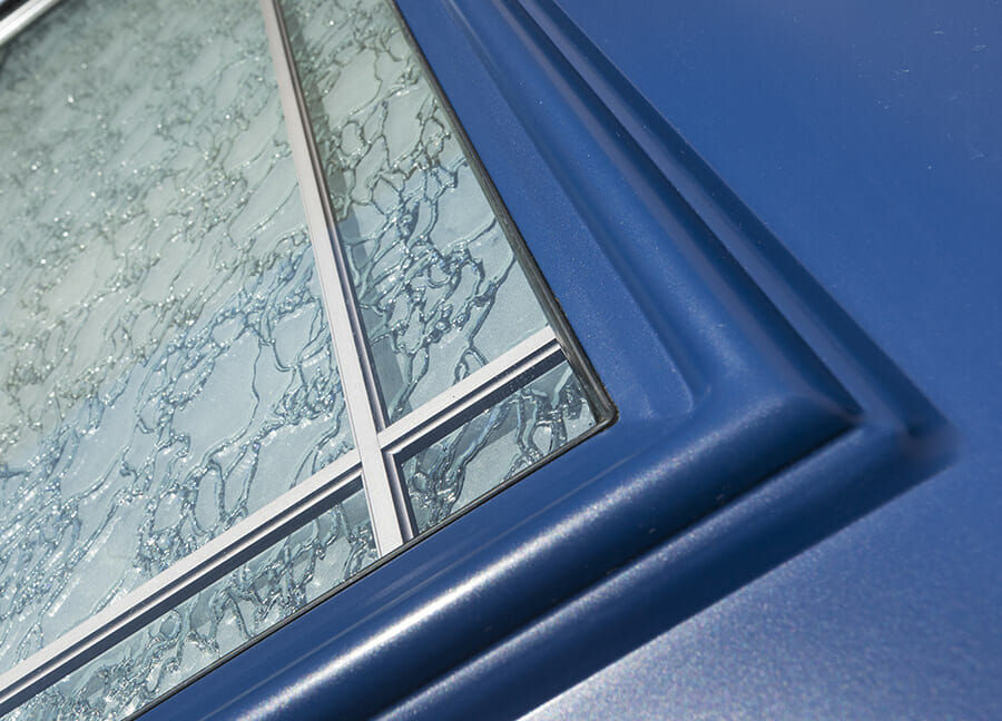 Détail porte aluminium OuvertureS Calabre