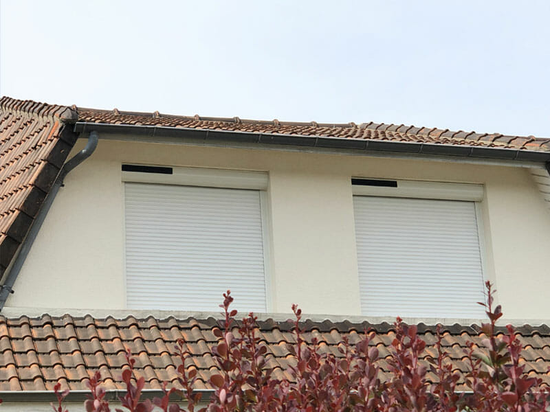 Pose de volets roulants solaires à Mennecy