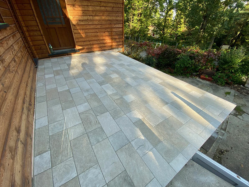 Réalisation d'une terrasse extérieure à Itteville