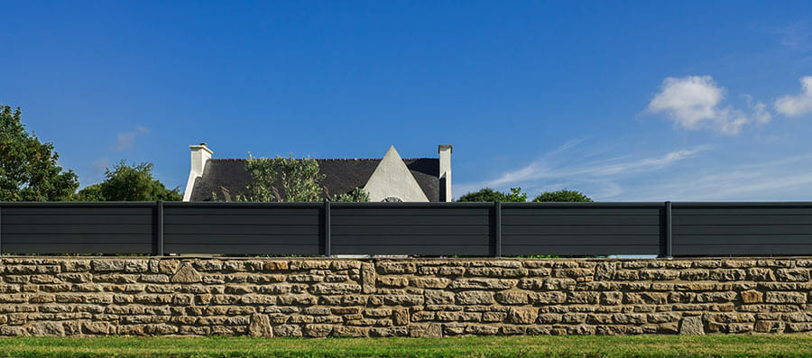 mur-de-cloture