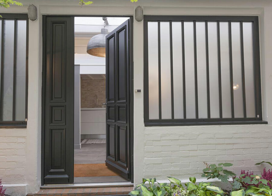 Pourquoi choisir une porte en bois ?