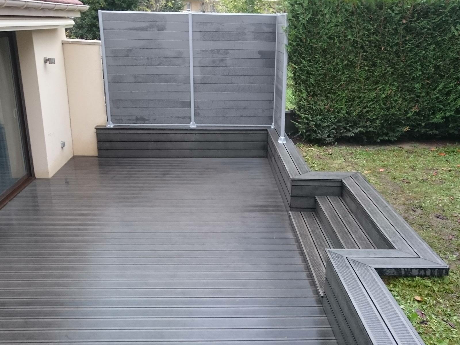 Terrasse en composite à Arpajon