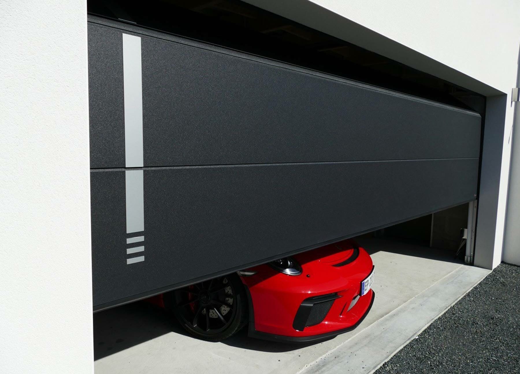 Tout savoir sur la porte de garage sectionnelle plafond