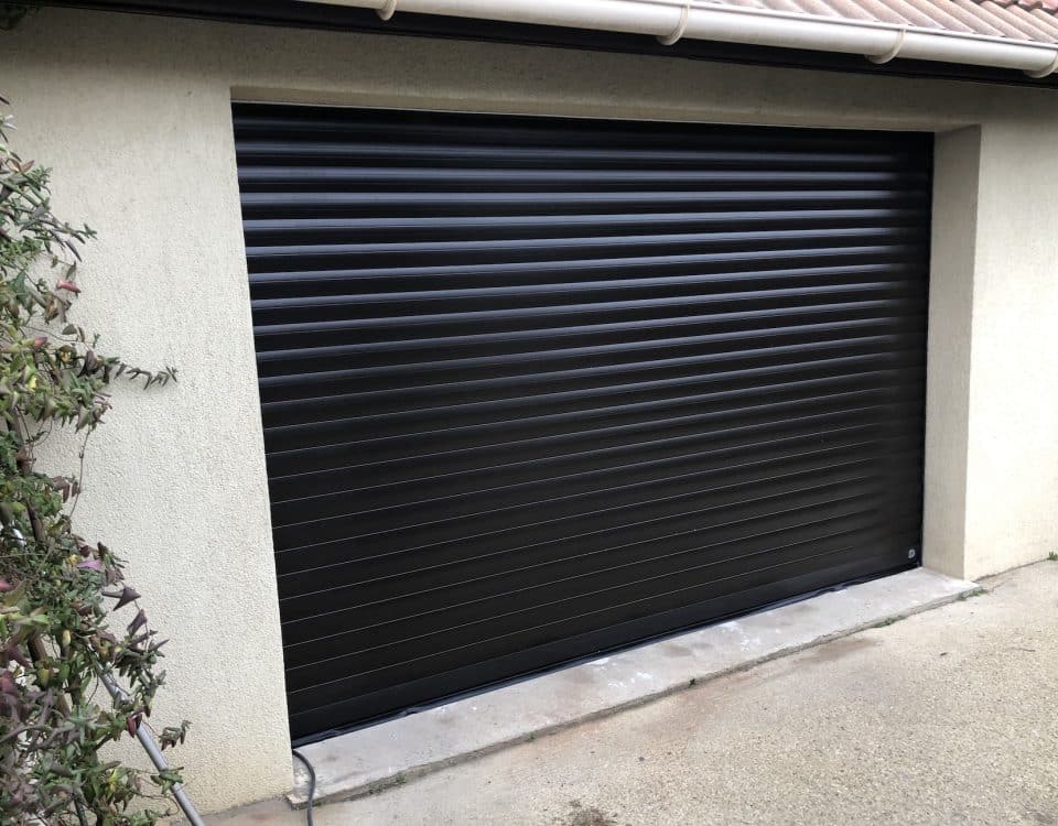 Porte-de-garage-alu-Itteville