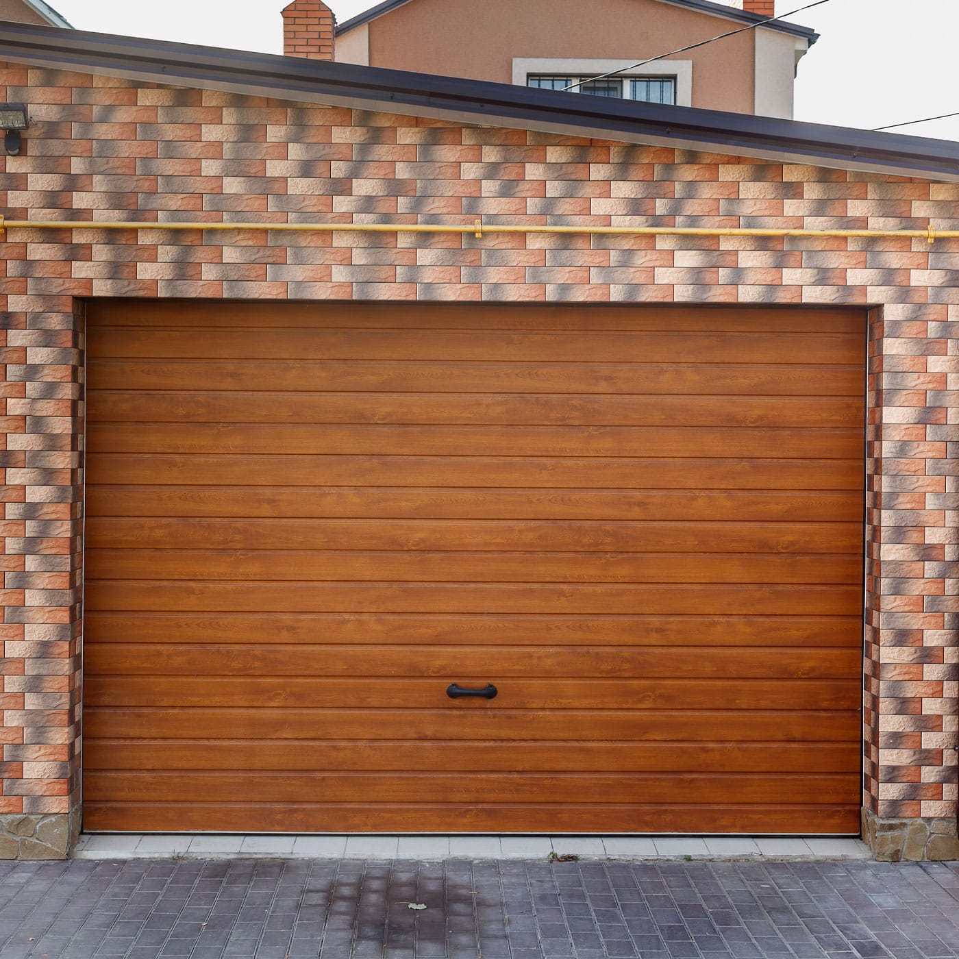 Porte de garage basculante