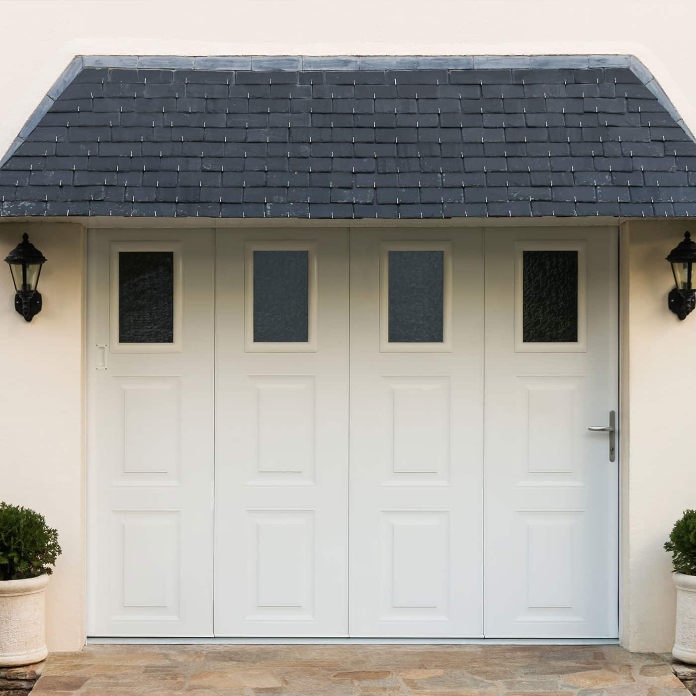 Porte de garage battante en PVC
