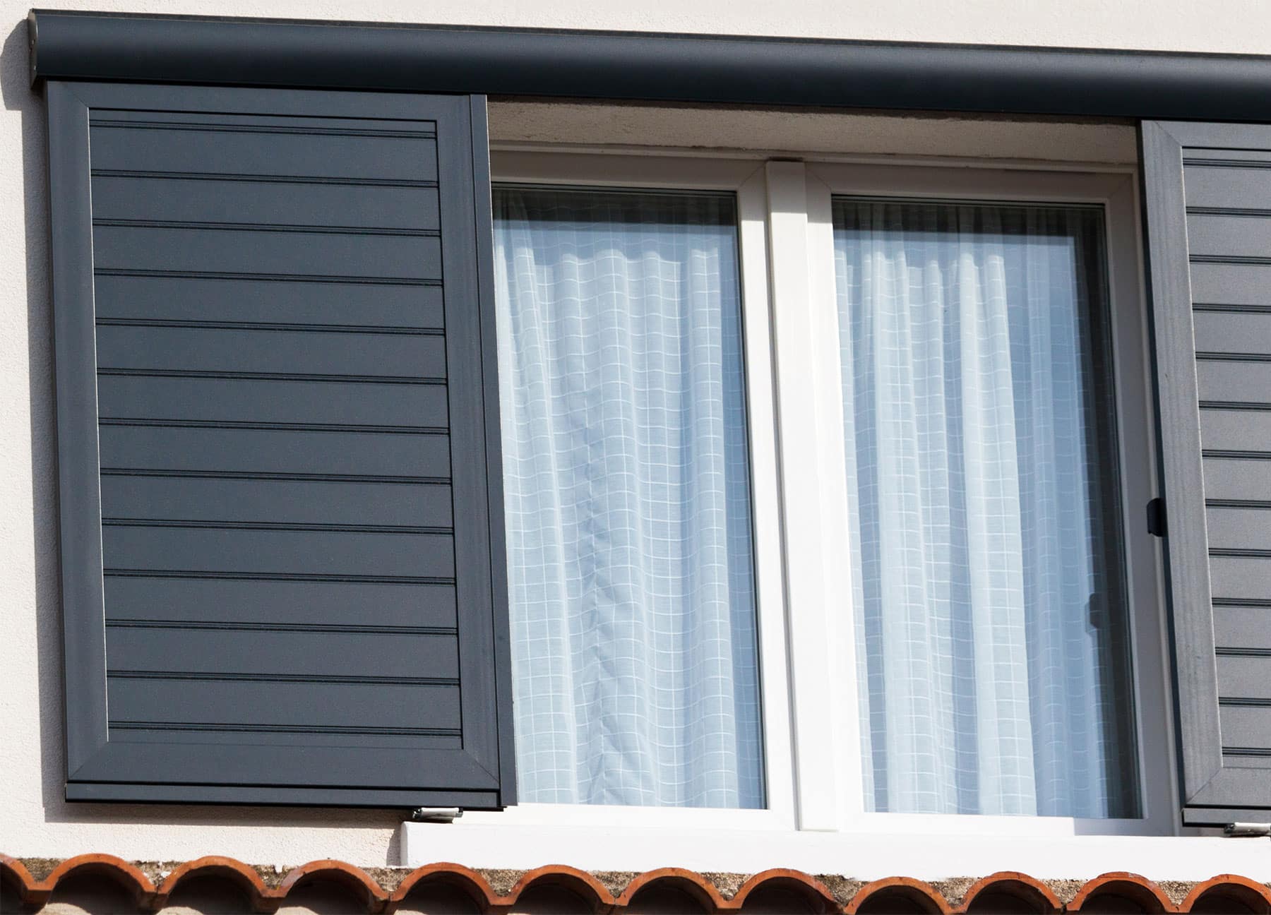 volet coulissant gris anthracite