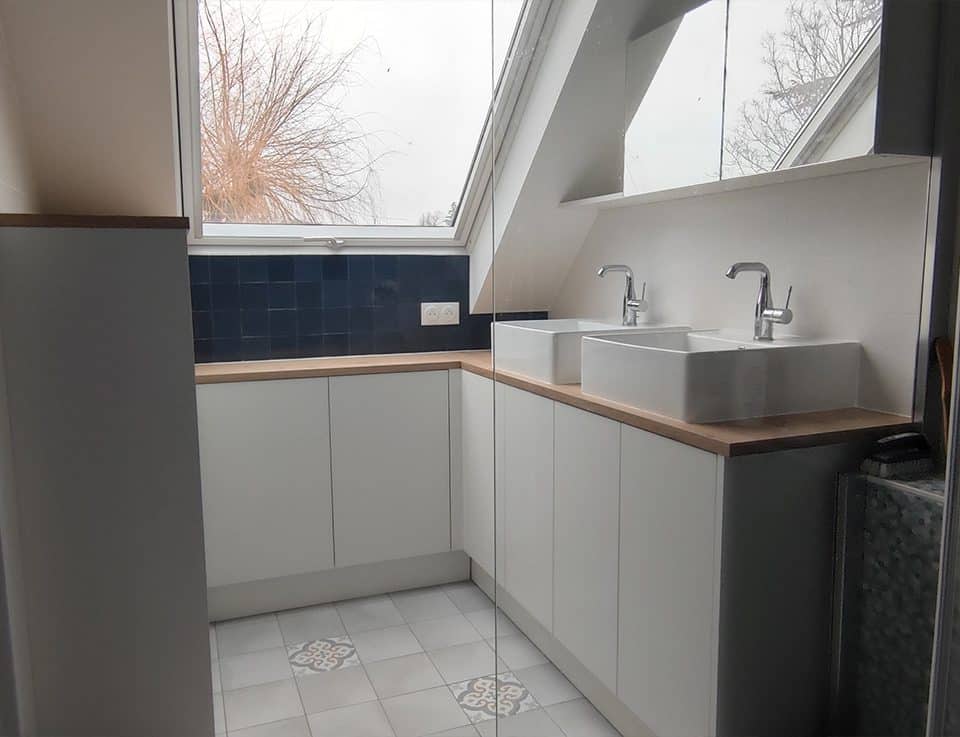 Meuble de salle de bain sur mesure à Santeny.