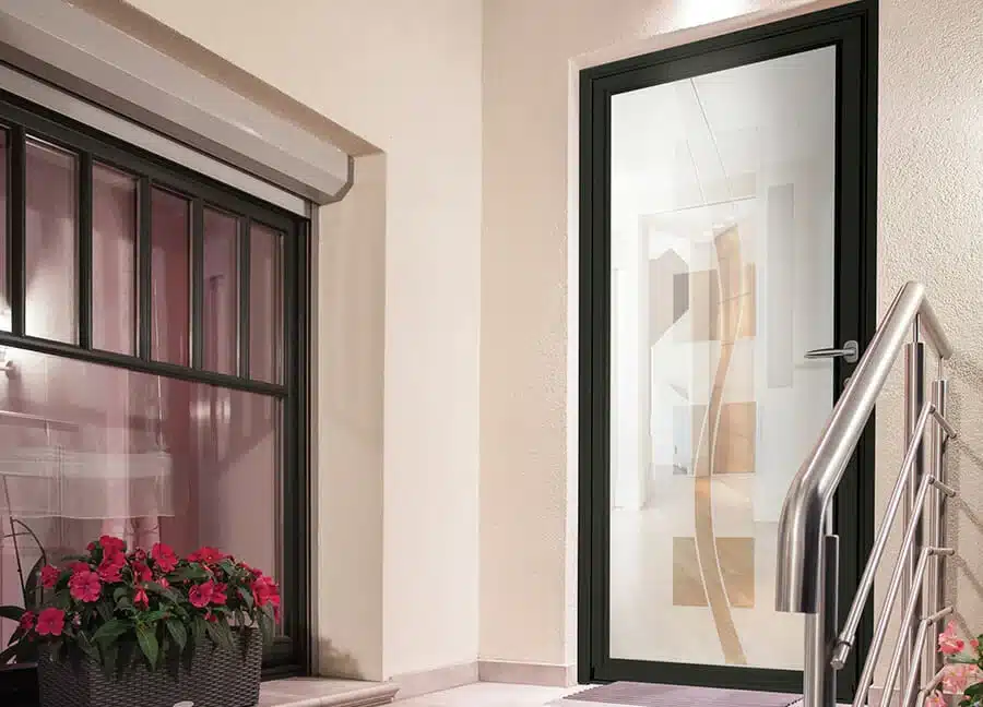 Porte d'entrée pvc vitrée